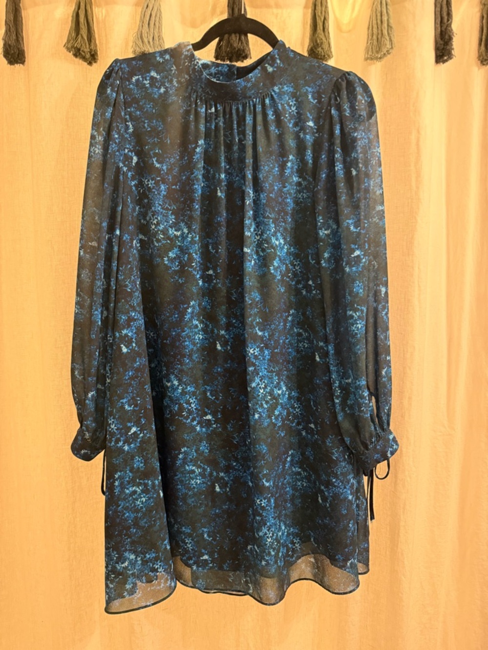 Badgley Mischka Navy and Black Long-Sleeve Floral Shift Dress